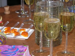 Stjæl gerne ideen om Nytårskur som dating lejlighed champagne web Stjæl gerne ideen om Nytårskur som dating lejlighed